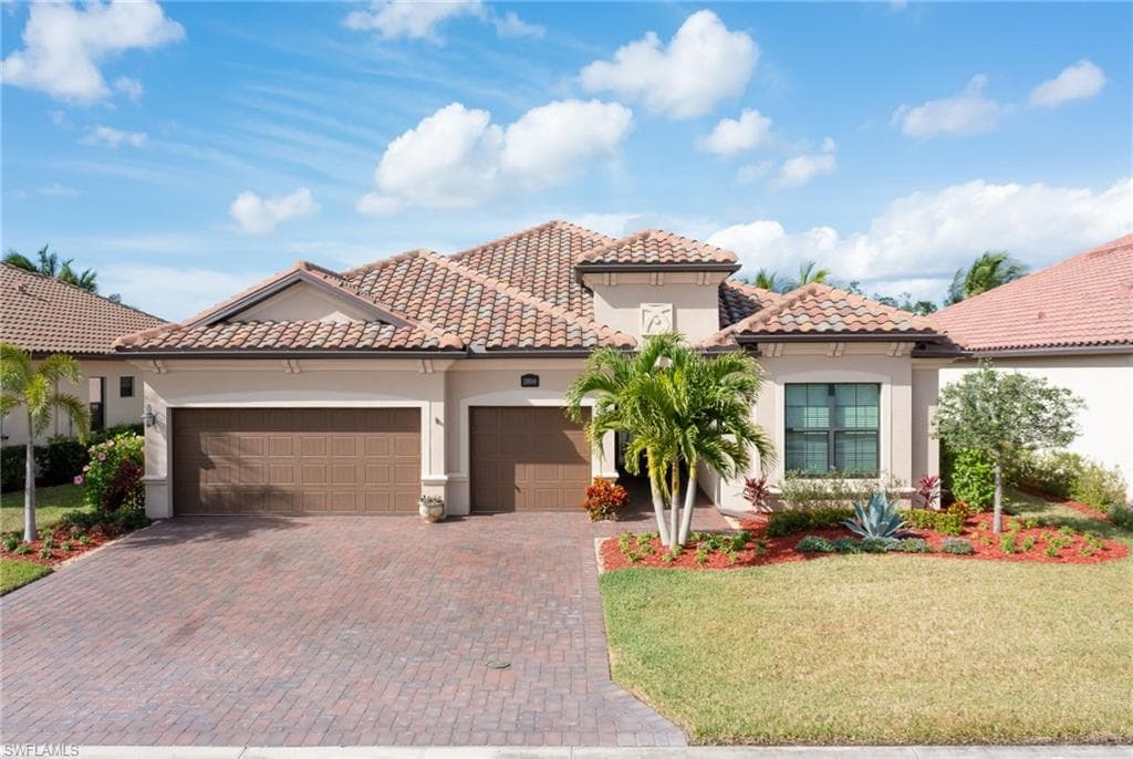 28014 Wicklow CT BONITA SPRINGS, FL 34135