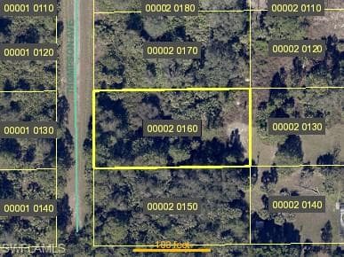 402 Thompson AVE LEHIGH ACRES, FL 33972