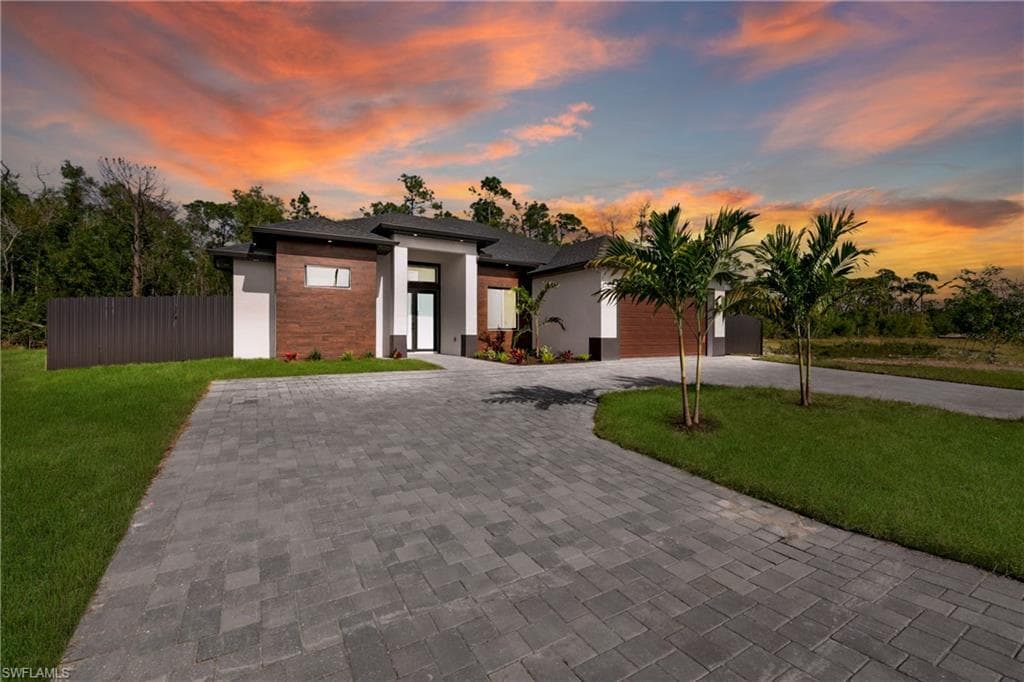 1045 Embers PKWY W CAPE CORAL, FL 33993