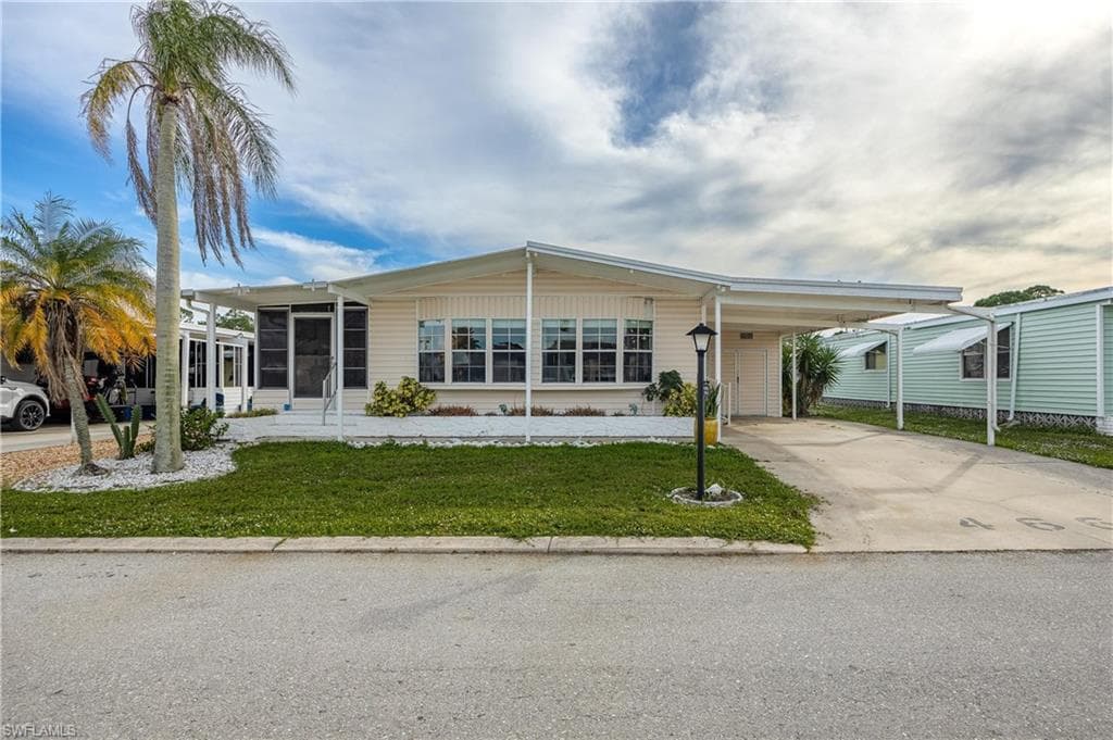 466 Nicklaus BLVD NORTH FORT MYERS, FL 33903