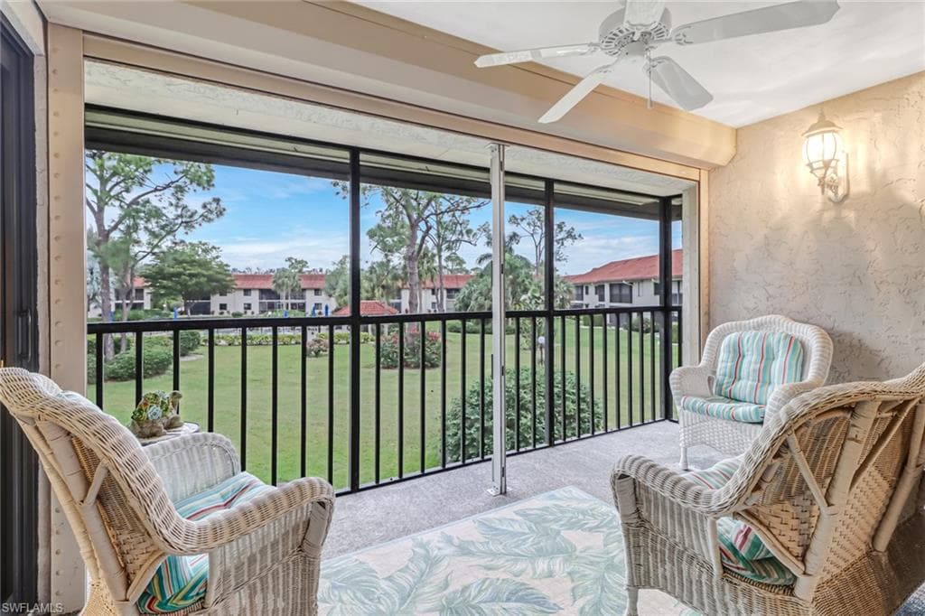 4967 Pepper CIR E-204 NAPLES, FL 34113