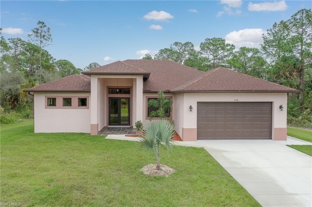 1114 Oak AVE LEHIGH ACRES, FL 33972
