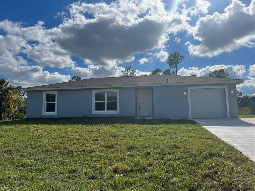 5016 Pike LN LABELLE, FL 33935