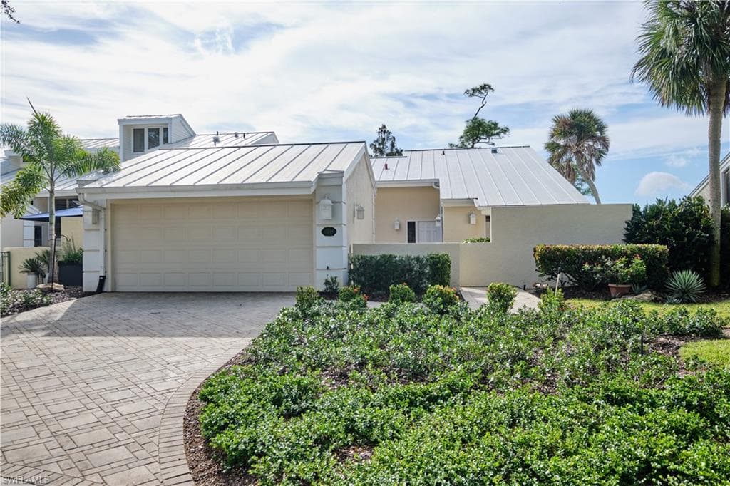 15589 Lockmaben AVE FORT MYERS, FL 33912