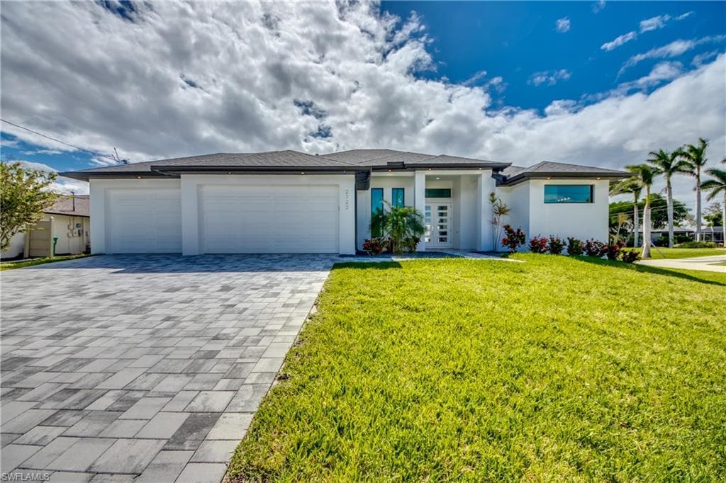 2722 SW 37th ST CAPE CORAL, FL 33914