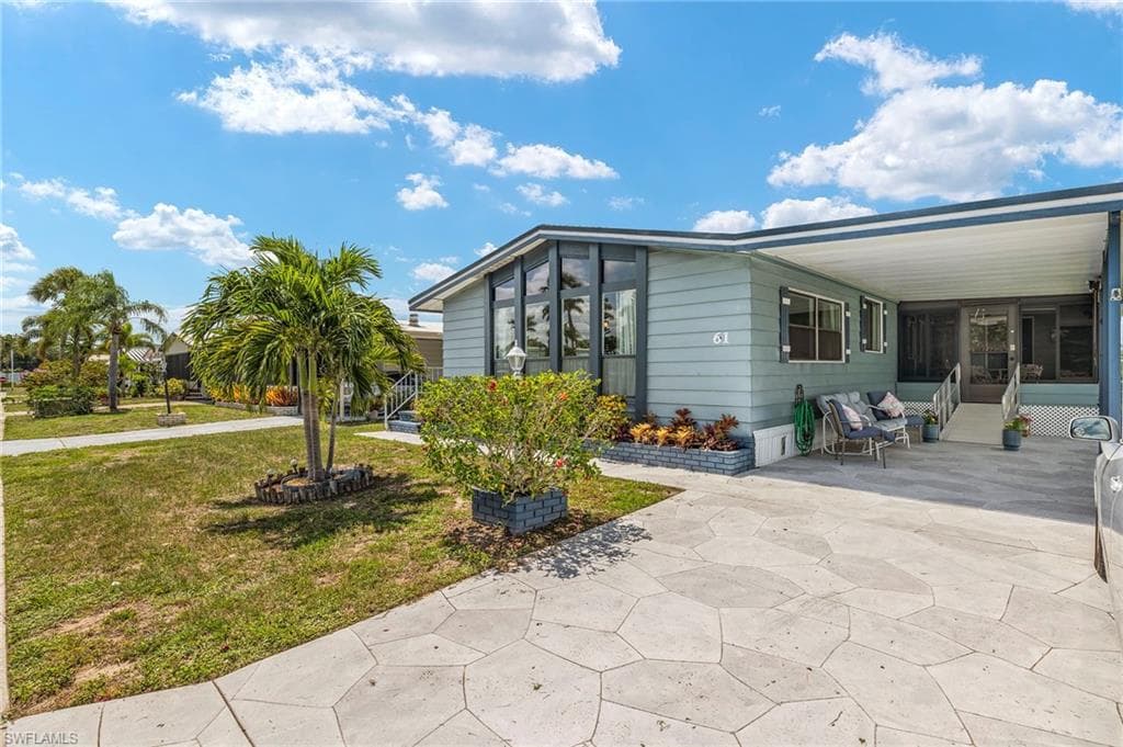 61 Oceans BLVD 61 NAPLES, FL 34104