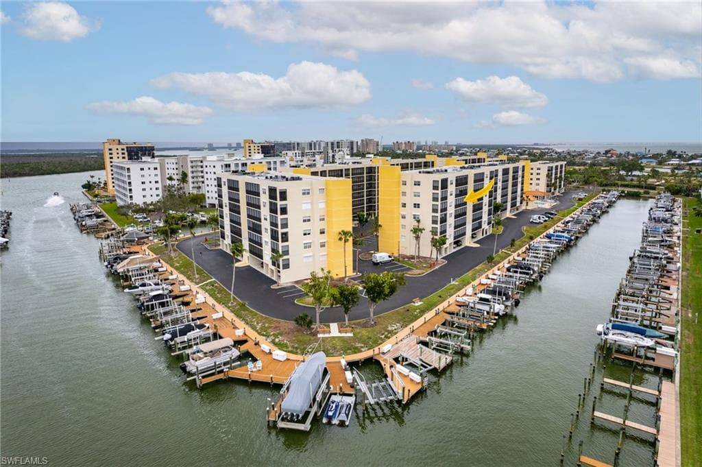 4471 Bay Beach LN 343 FORT MYERS BEACH, FL 33931