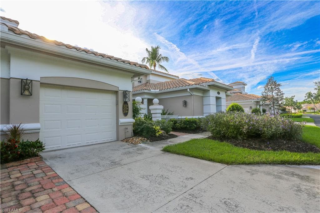 3930 Deer Crossing CT 3-103 NAPLES, FL 34114