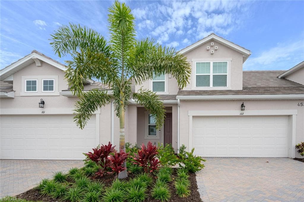 4534 ARBORETUM CIR 102 NAPLES, FL 34112