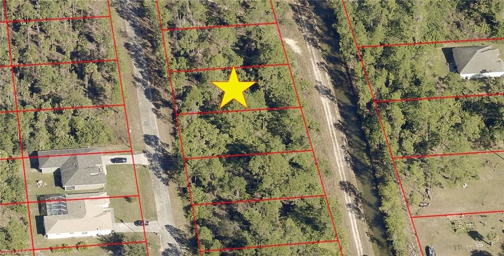 2118 Jackson AVE ALVA, FL 33920
