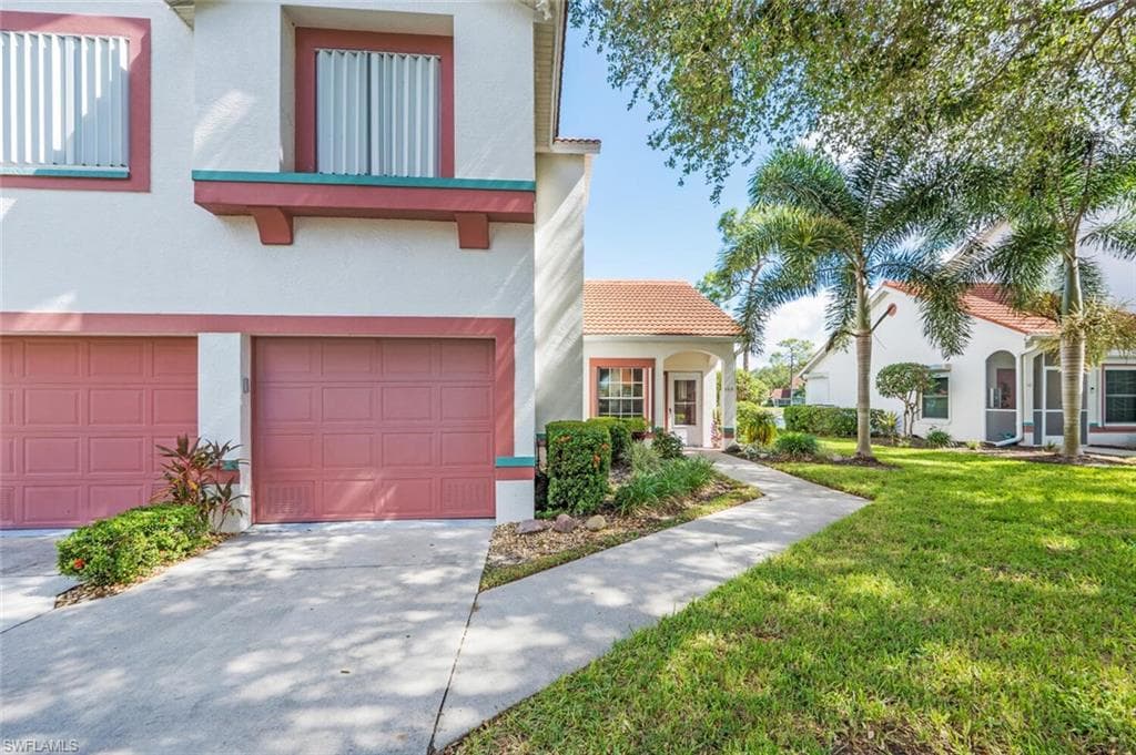 636 Windsor SQ 102 NAPLES, FL 34104