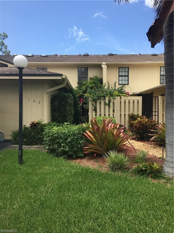 163 Forest Lakes BLVD 106 NAPLES, FL 34105