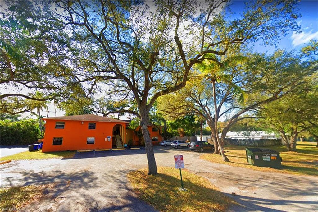 2524 Congress ST 4 FORT MYERS, FL 33901