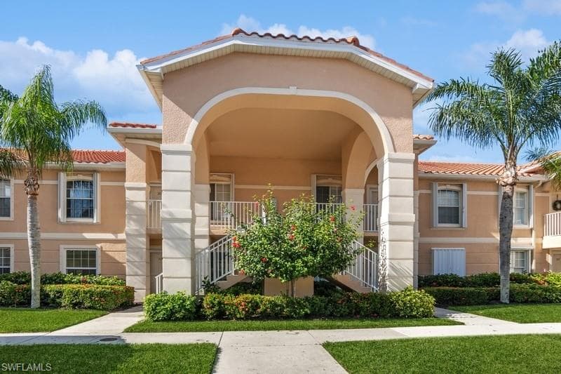 9600 Rosewood Pointe TER 103 BONITA SPRINGS, FL 34135