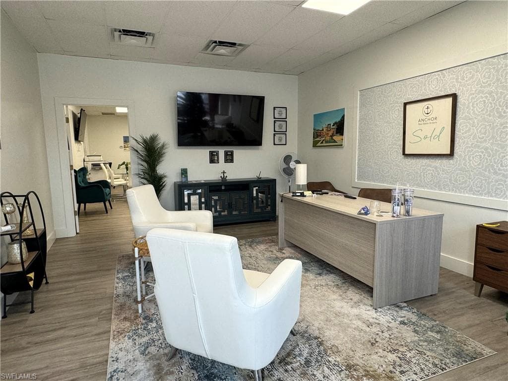 953 3rd AVE N NAPLES, FL 34102