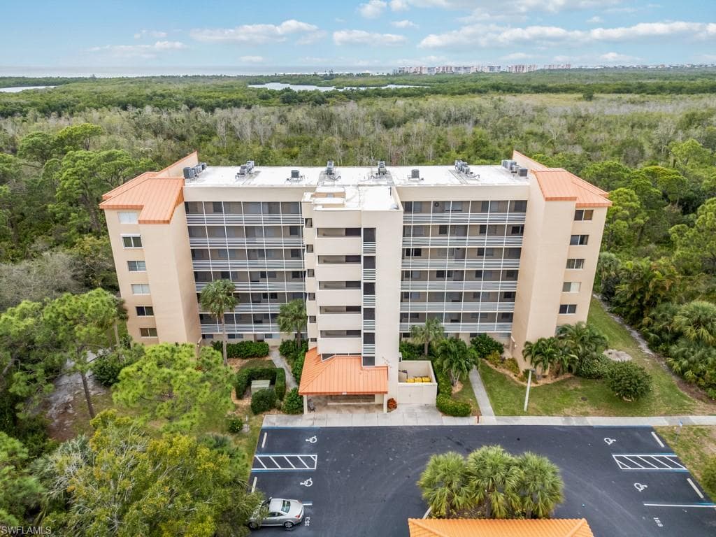 15171 Cedarwood LN 3105 NAPLES, FL 34110