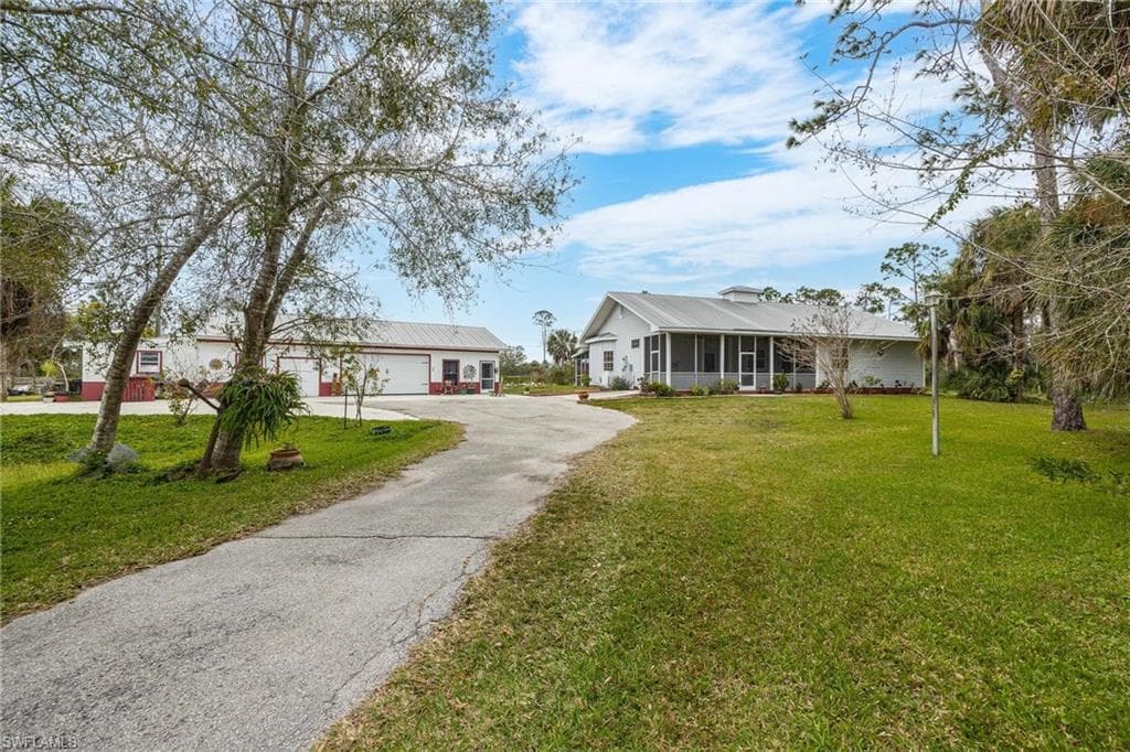 18501 Nalle RD NORTH FORT MYERS, FL 33917