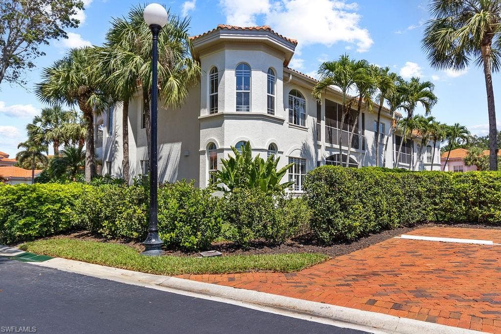 2405 Terra Verde LN 2405 NAPLES, FL 34105