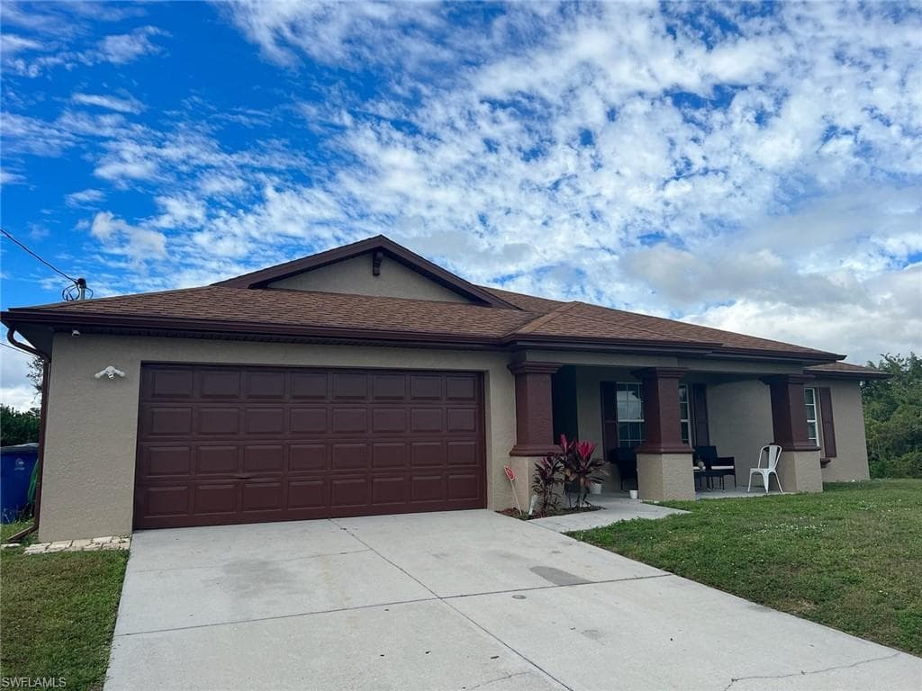 913 Chaplin AVE LEHIGH ACRES, FL 33971