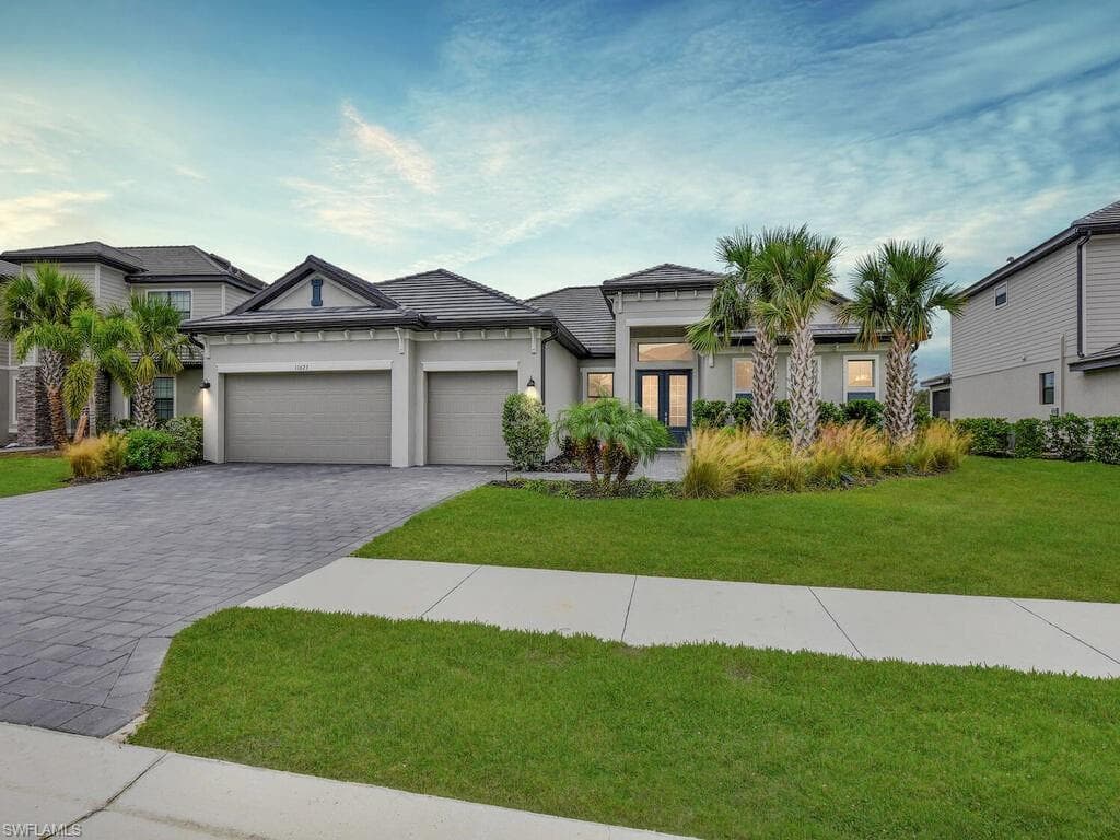 11623 Canopy LOOP FORT MYERS, FL 33913