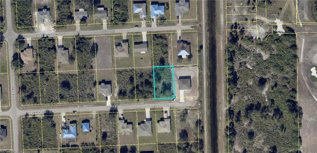 2502 28th ST SW LEHIGH ACRES, FL 33976