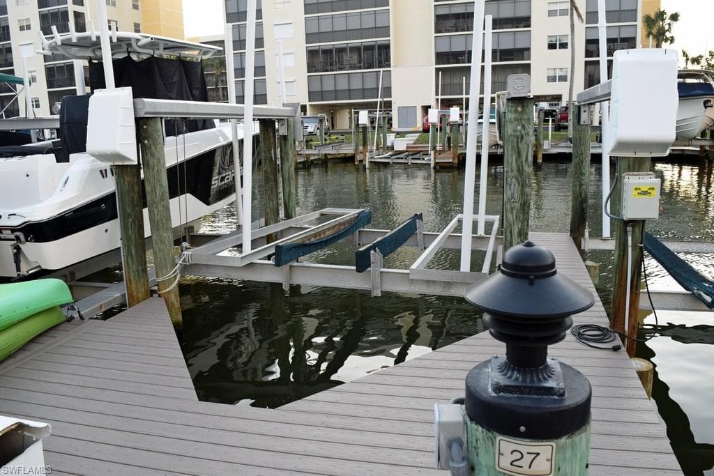 4361 Bay Beach LN FORT MYERS BEACH, FL 33931