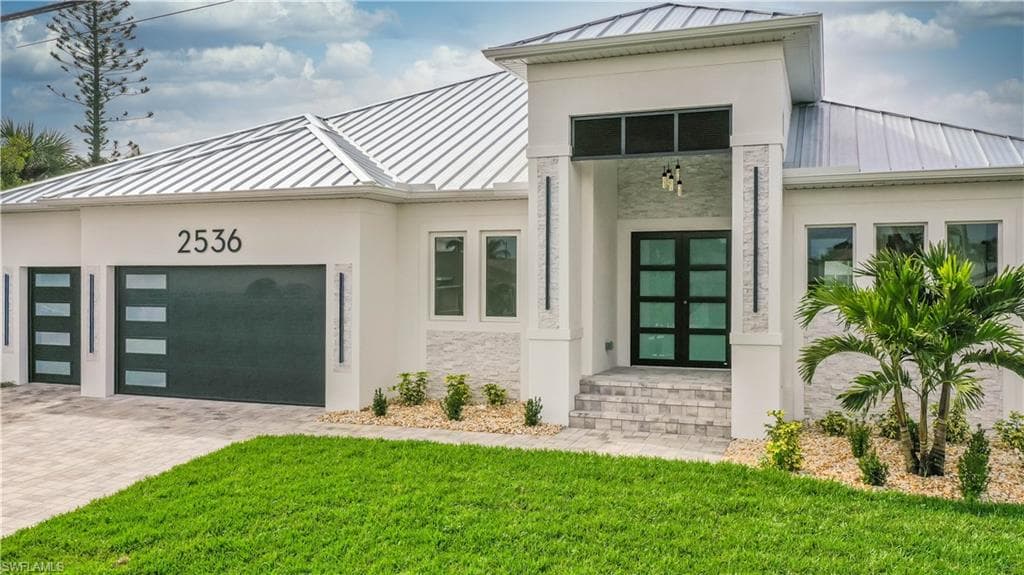 2536 SE 25th AVE CAPE CORAL, FL 33904