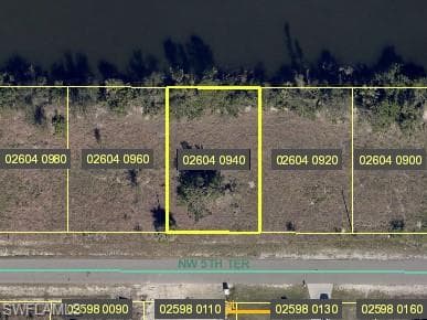 517 NW 5th TER CAPE CORAL, FL 33993