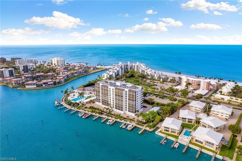2400 Gulf Shore BLVD N 302 NAPLES, FL 34103