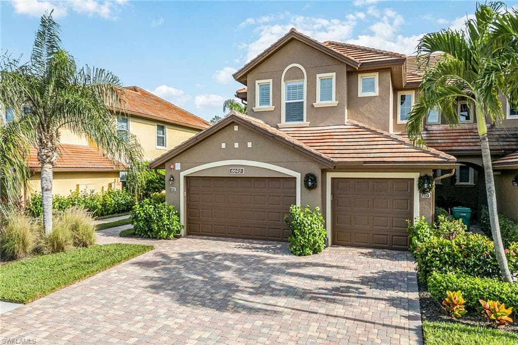 6645 Alden Woods CIR 101 NAPLES, FL 34113