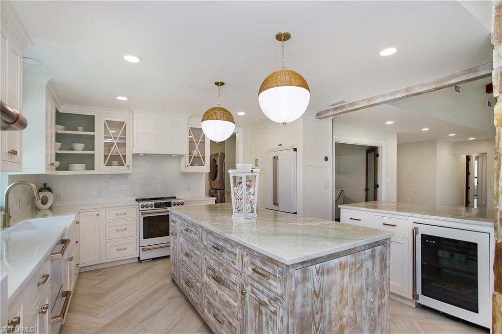 1948 Princess CT NAPLES, FL 34110