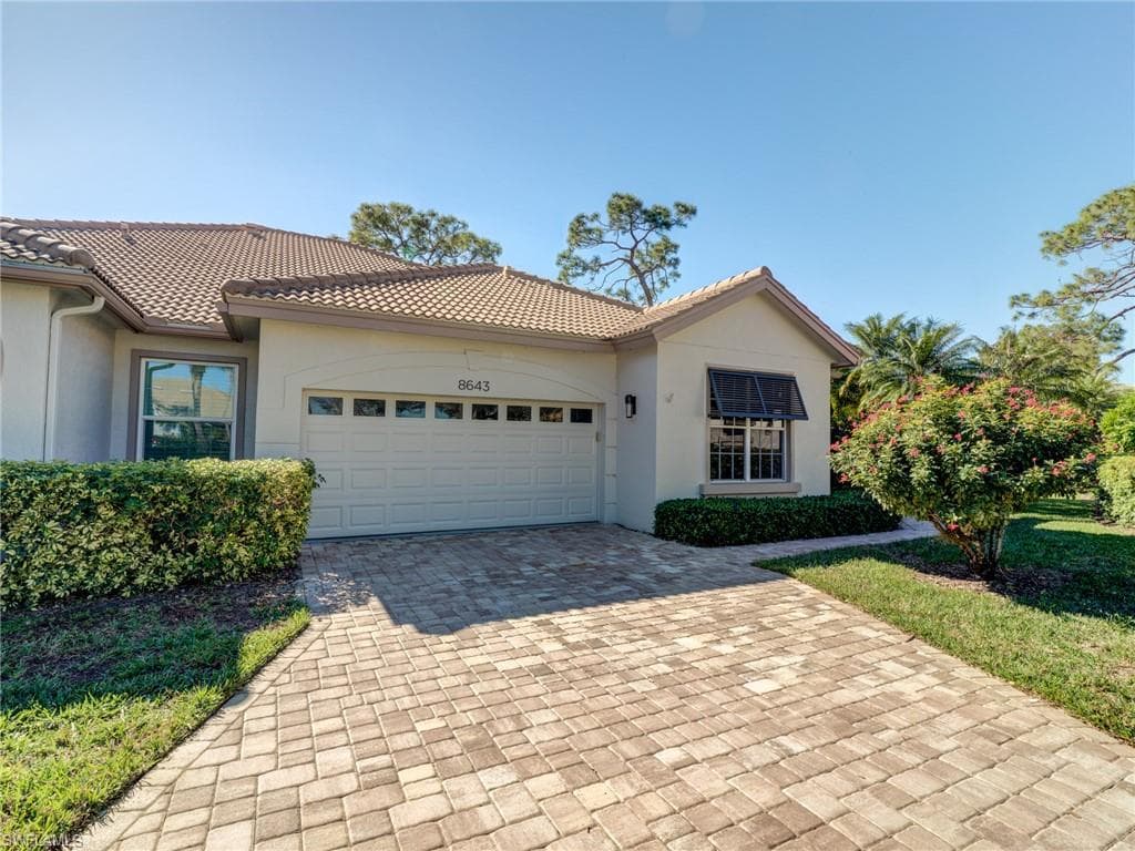8643 Fairway Bend DR ESTERO, FL 33967