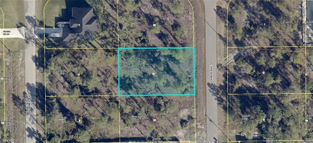 830 Knox AVE S LEHIGH ACRES, FL 33974