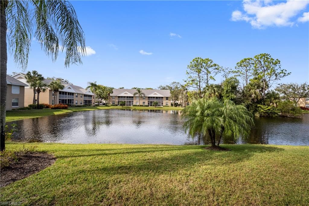 108 Pebble Shores DR 4-103 NAPLES, FL 34110