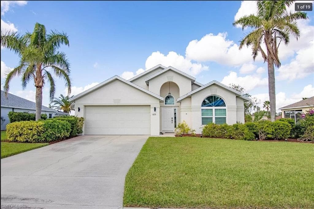 18321 Plumbago CT LEHIGH ACRES, FL 33972