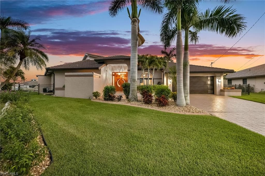 1404 SW 53rd TER CAPE CORAL, FL 33914