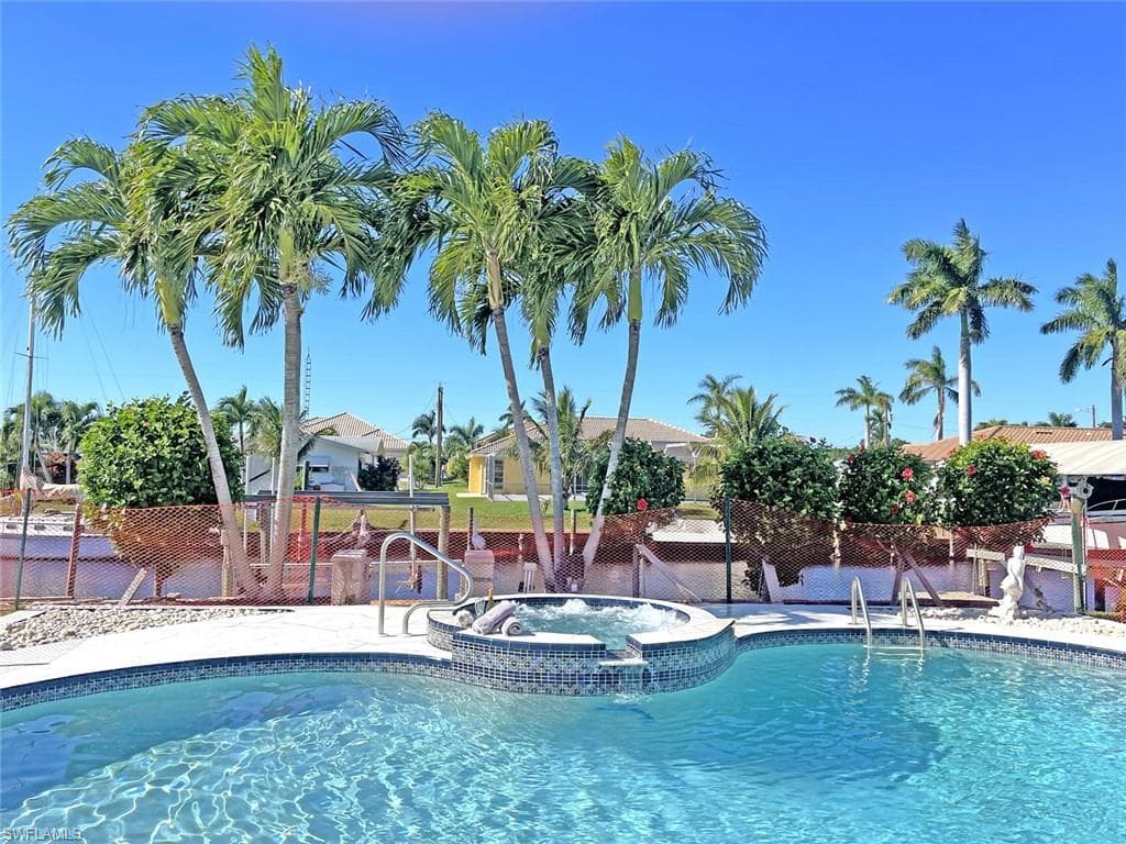 5306 SW 2nd AVE CAPE CORAL, FL 33914