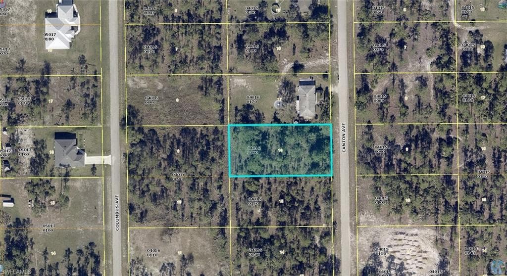 907 Canton AVE LEHIGH ACRES, FL 33972