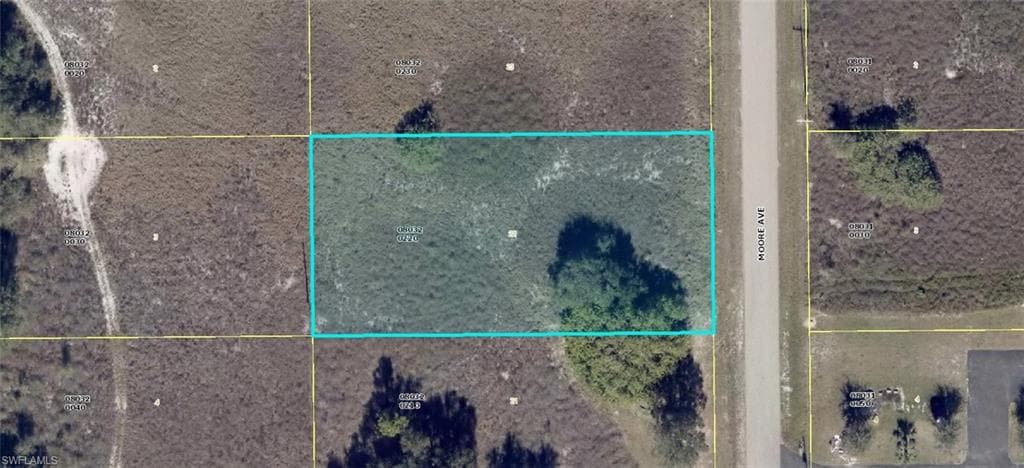 1419 Moore AVE LEHIGH ACRES, FL 33972