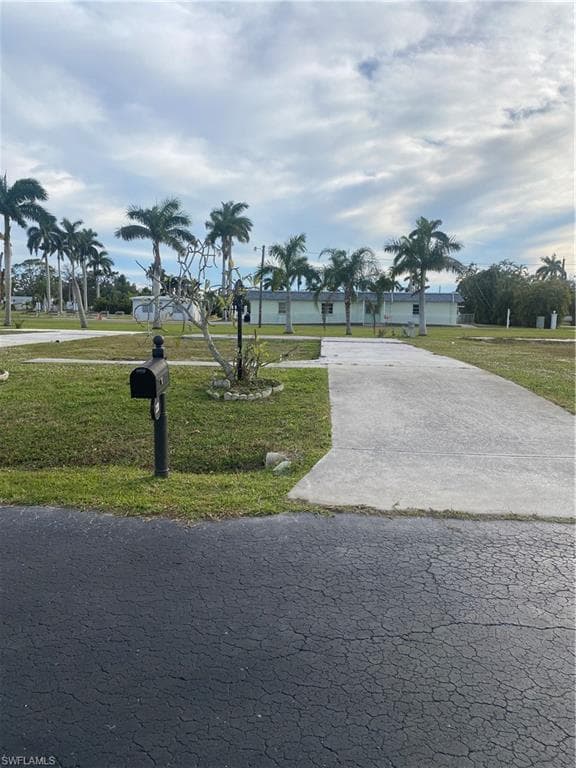 127 Raintree LN FORT MYERS, FL 33908