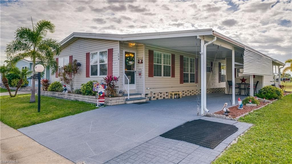 259 Lakeside DR NORTH FORT MYERS, FL 33903