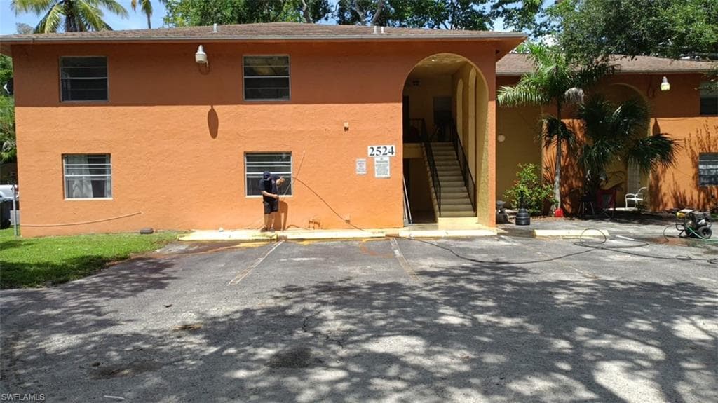 2524 Congress ST 1 FORT MYERS, FL 33901