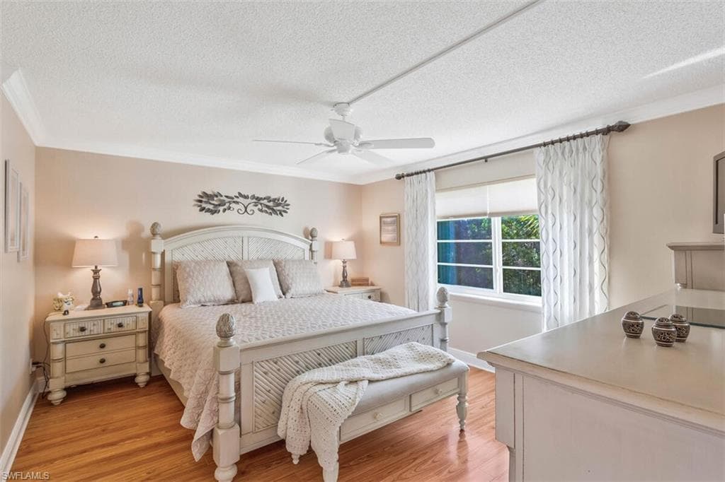 4372 27th CT SW 2-308 NAPLES, FL 34116