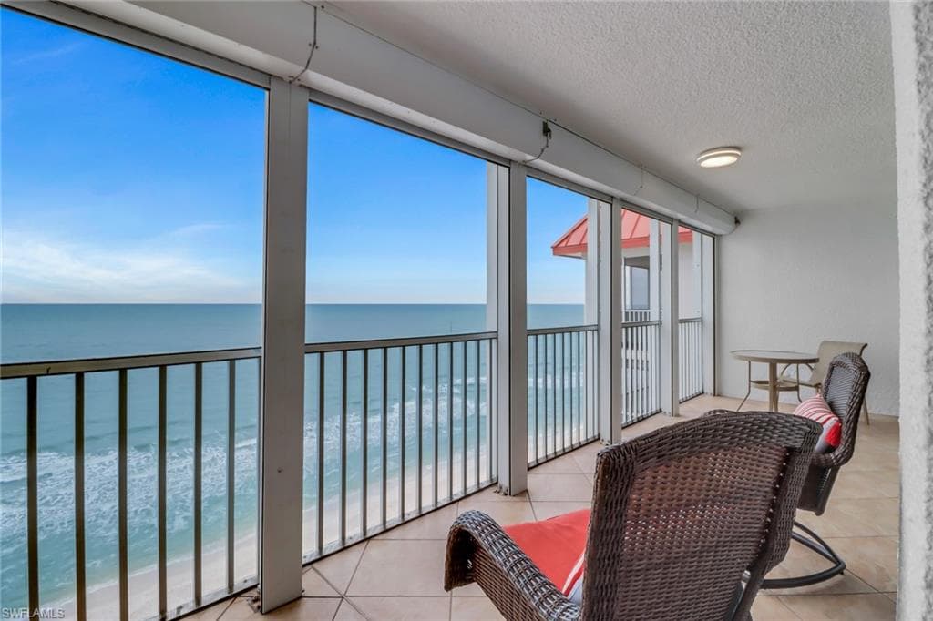 10691 Gulf Shore DR 1400 NAPLES, FL 34109