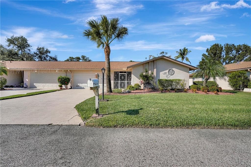 5687 Bolla CT FORT MYERS, FL 33919