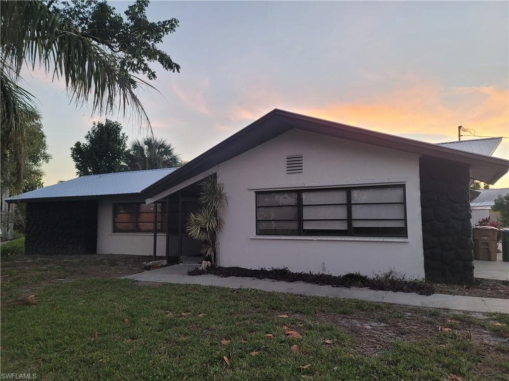 2906 SE 15th PL CAPE CORAL, FL 33904