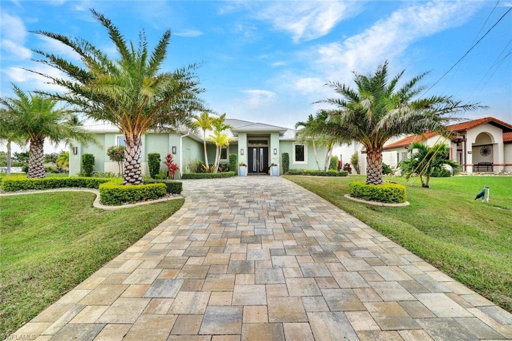 4909 SW 10th AVE CAPE CORAL, FL 33914