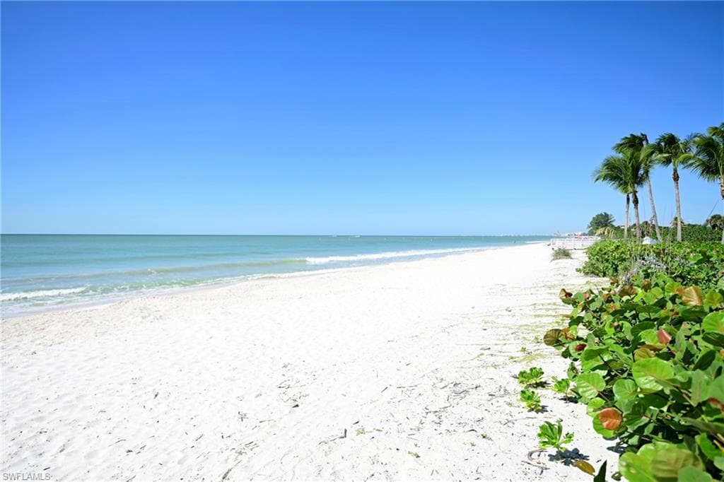 108 Guadeloupe LN BONITA SPRINGS, FL 34134