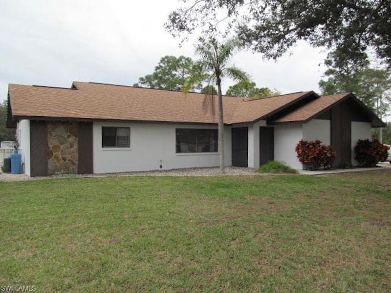 620 Greenwood AVE LEHIGH ACRES, FL 33972