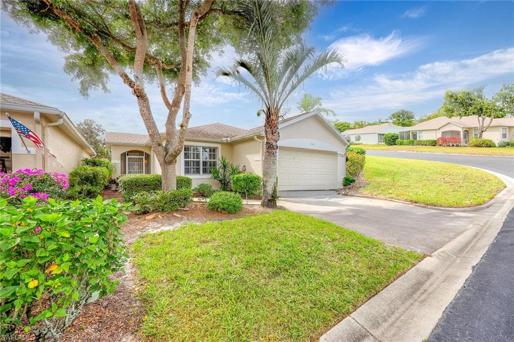9342 Lake Abby LN BONITA SPRINGS, FL 34135
